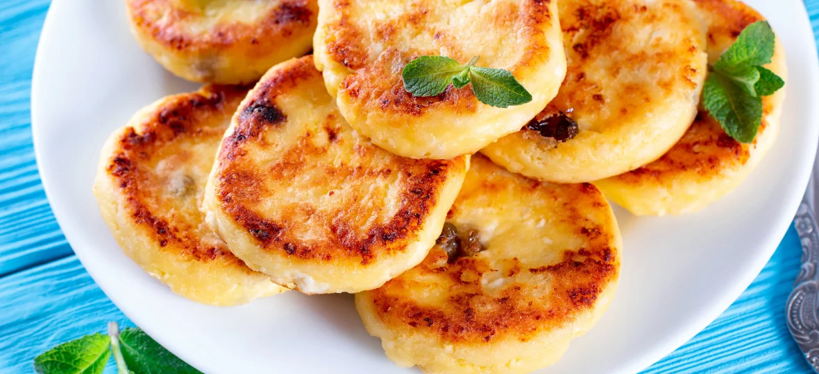 Syrniki (Cottage Cheese Pancakes)