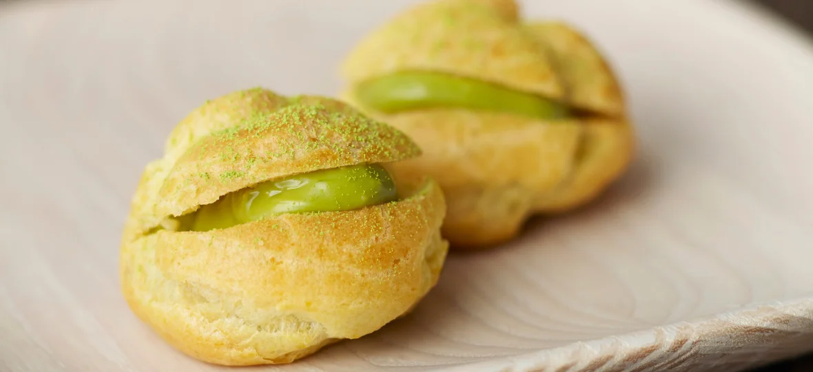 Matcha Cream Puffs