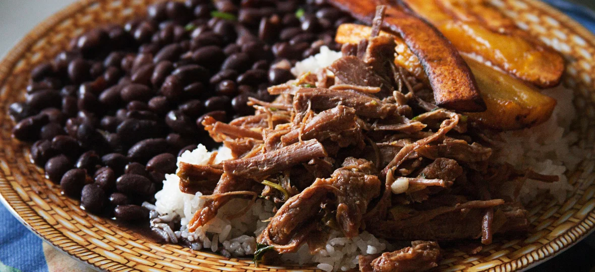 Pabellón Craiollo (Shredded Beef with Rice and Plantains)