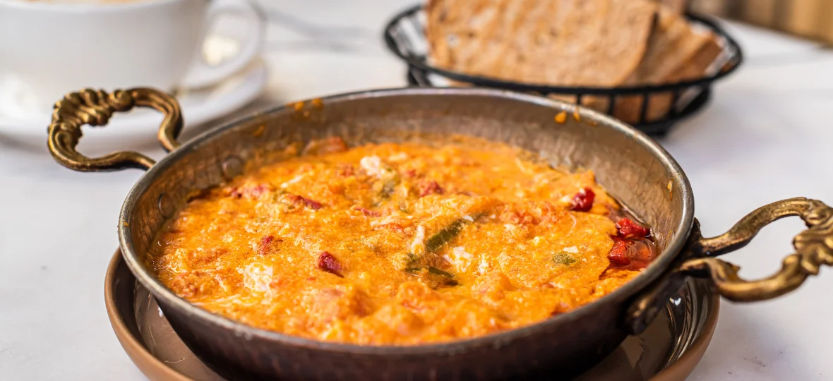 Menemen (Scrambled Eggs with Tomatoes and Peppers)