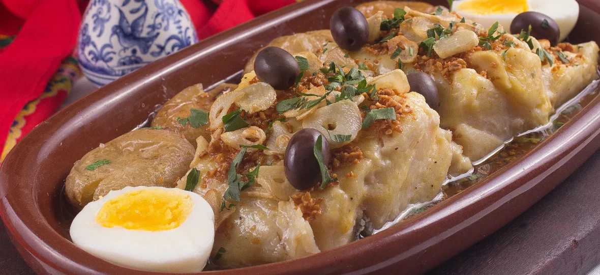 Bacalhau à Brás (Scrambled Salted Cod with Onions and Potatoes)