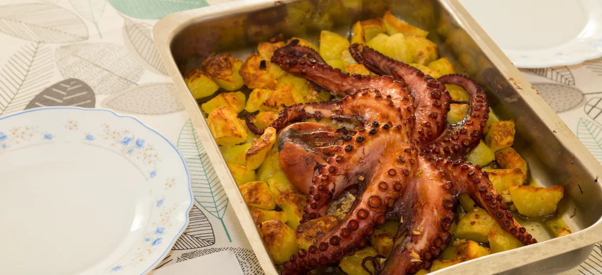 Polvo à Lagareiro (Octopus with Olive Oil and Garlic)