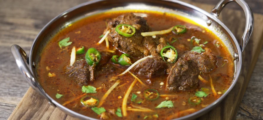 7. Aloo Gosht – The Perfect Meat-and-Potato Pairing