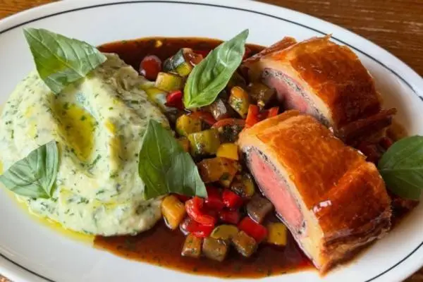 Fitzroy Town Hall Hotel