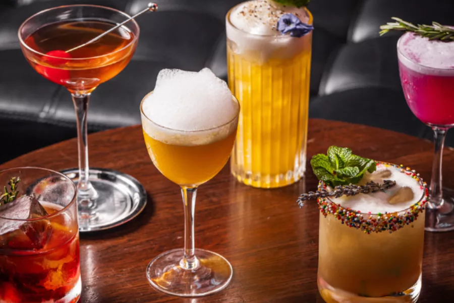 Zeta Bar