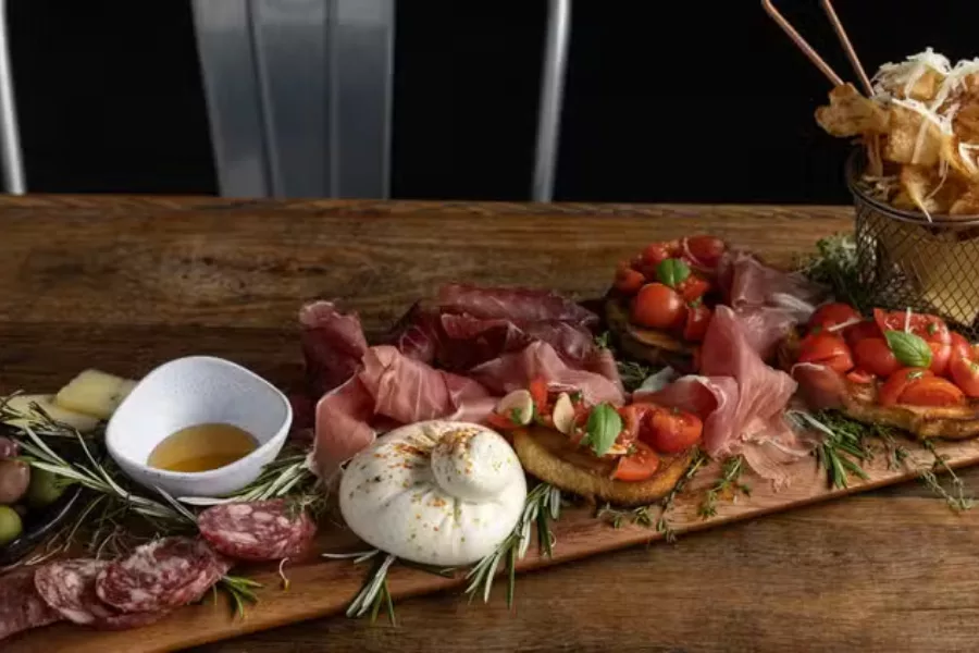 Radici Roman Kitchen & Bar